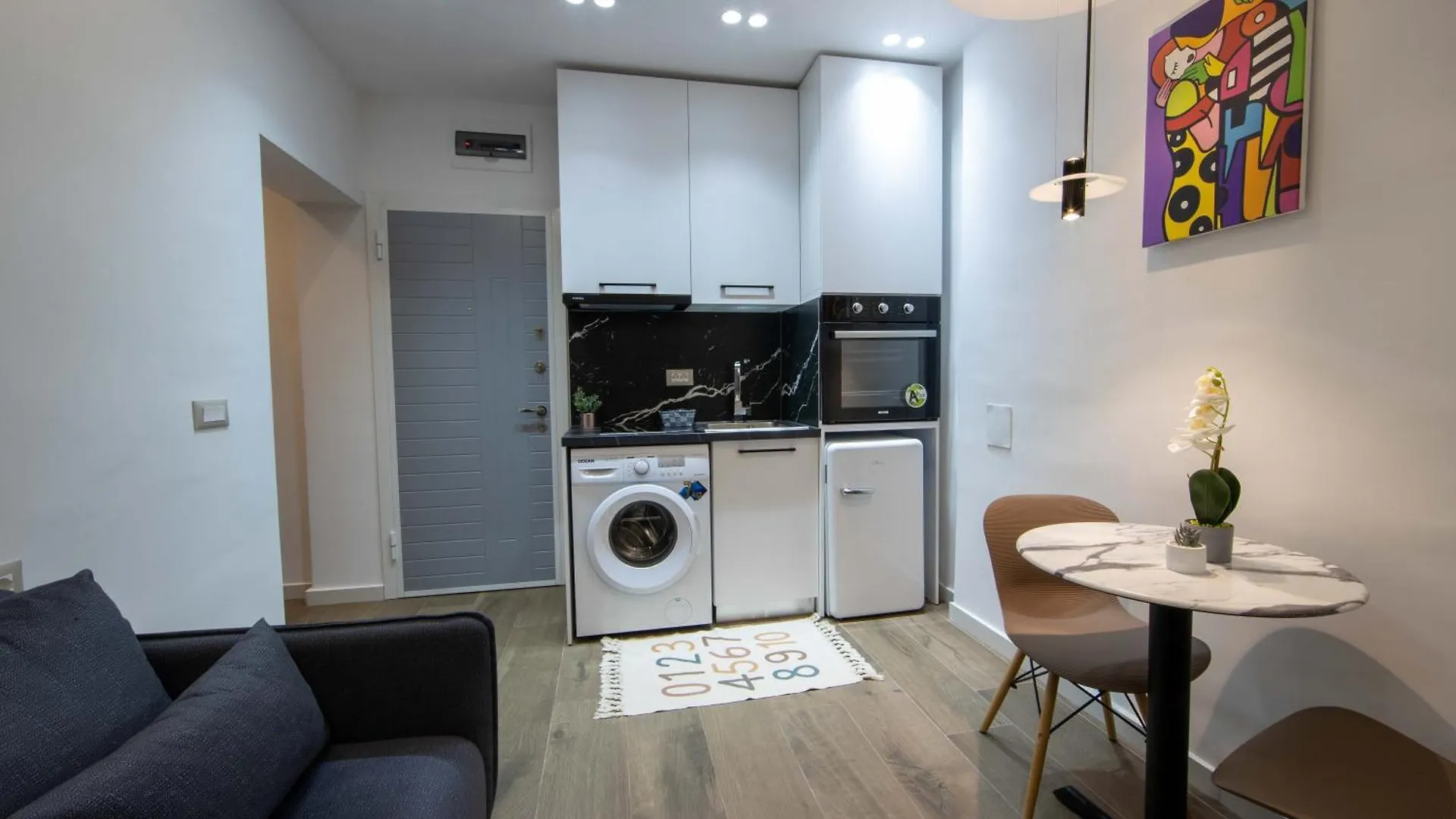 בית הארחה טיראנה Niki'S Apartments אלבניה